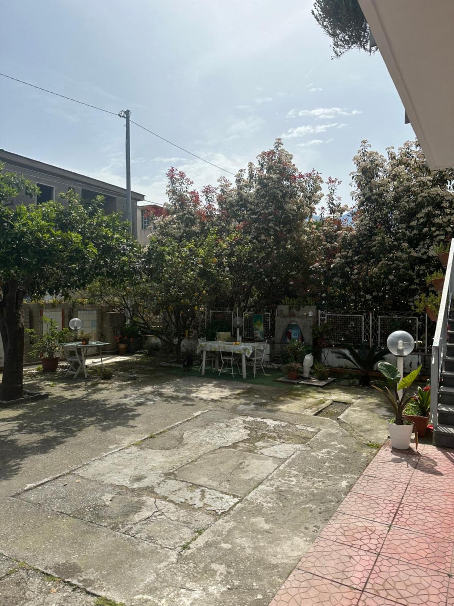 In Famiglia Apartment And Rooms For Pompei, Amalfi, Sorrento And Salerno Sant'Egidio del Monte Albino Exterior foto